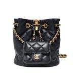Ba Lô Chanel 23 Small Backpack Cargo Pocket Calfskin GHW Màu Đen sang trọng và thời thượng.