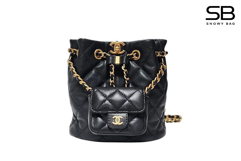 Ba Lô Chanel 23 Small Backpack Cargo Pocket Calfskin GHW Màu Đen sang trọng và thời thượng.