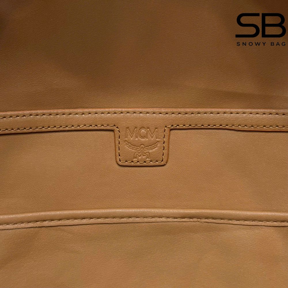 Ba Lô MCM Medium Stark Side Studs Backpack Đen 40CM với thiết kế sang trọng