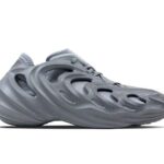 Giày adidas adiFOM Q Grey Four Xám Full, kiểu dáng hiện đại