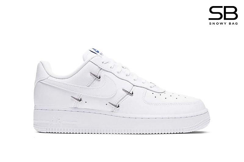 Giày Air Force 1 07 LX Sisterhood White Metallic Silver sang trọng và nổi bật