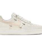 Giày Air Force 1 Low '07 LX Guava Ice Mini Gold Swooshes đầy phong cách