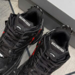 Giày Balenciaga Runner Graffiti Black Red Đen Đỏ chi tiết 4
