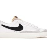 Giày Blazer Low 77 Vintage White Black Trắng Đen phong cách thể thao