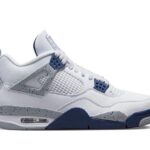 Giày Nike Air Jordan 4 Retro Midnight Navy với thiết kế đẳng cấp