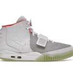 Giày Nike Air Yeezy 2 NRG Pure Platinum Màu Xám sang trọng