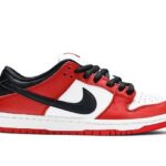 Giày Nike SB Dunk Low Chicago Đỏ, phong cách thể thao nổi bật.