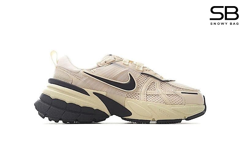 Giày Nike V2K Run Cream Black màu kem đen thời trang
