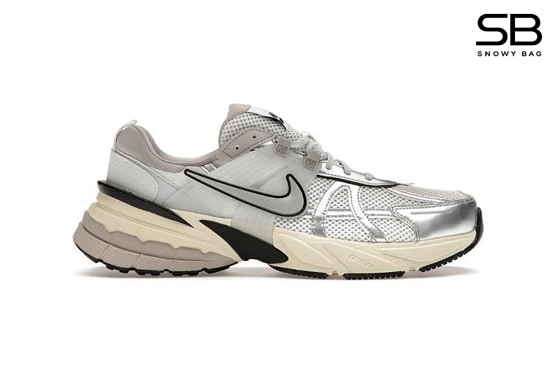 Giày Nike V2K Run Summit White Metallic Silver Bạc Đen sang trọng và thời thượng