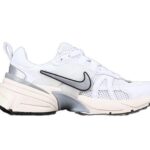 Giày Nike V2K Run White Cream Màu Trắng Kem thời trang và hiện đại
