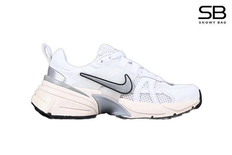 Giày Nike V2K Run White Cream Màu Trắng Kem thời trang và hiện đại