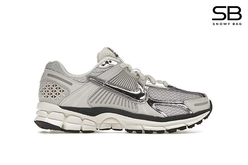 Giày Nike Vomero 5 Photon Dust Metallic Silver Màu Bạc sang trọng