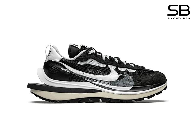 Giày Nike x Sacai VaporWaffle Black White Đen Trắng với thiết kế tinh tế