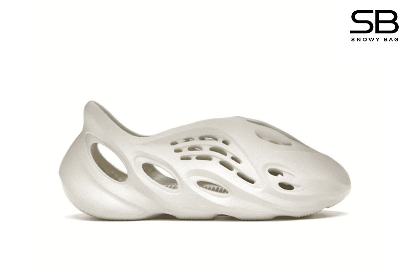 Giày Yeezy Foam RNNR Sand Kem