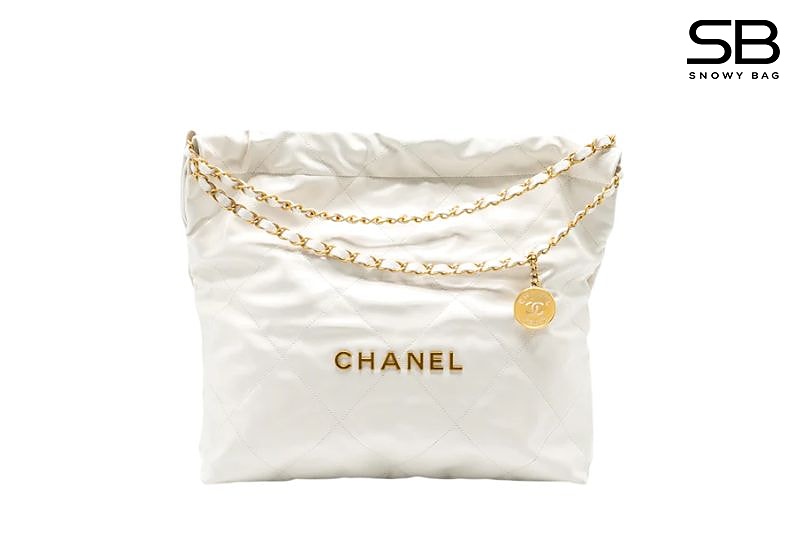 Túi Chanel 22 Shopping Bag Medium White Size 39 Trắng sang trọng và thanh lịch