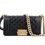 Túi Chanel Le Boy Small Black Caviar Gold 20.5CM màu đen sang trọng