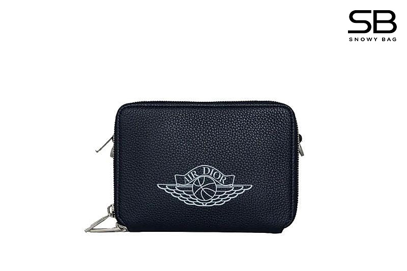 Túi Dior Air Jd Zipped Around Pouch with Strap Navy Calfskin Màu Xanh sang trọng