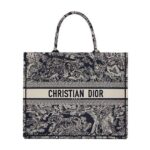 Túi Dior Book Tote Large Blue Tiger Reverse Màu Xanh sang trọng và cá tính