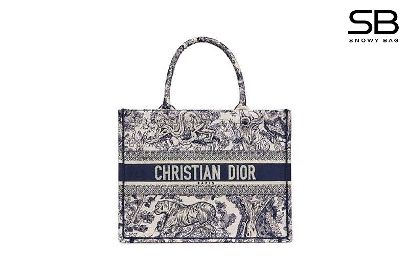 Túi Dior Book Tote Medium Blue Tiger sang trọng và đẳng cấp