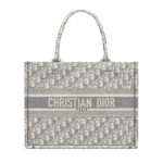 Túi Dior Book Tote Medium Grey Xám sang trọng và đẳng cấp.