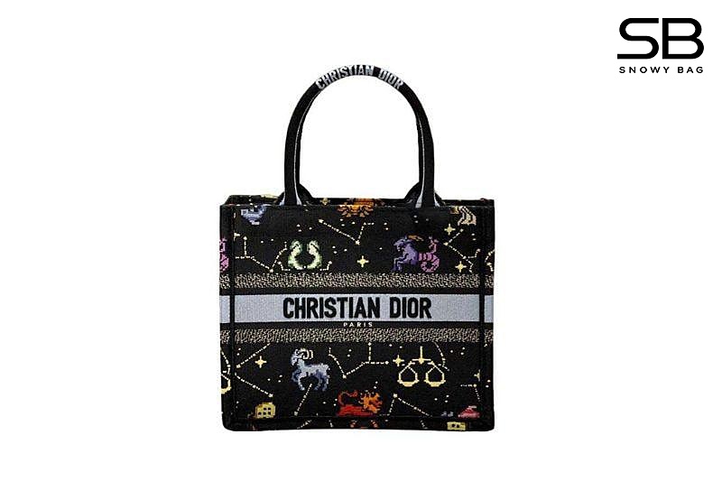 Túi Dior Tote Book Small Black Zodiac Size 26 sang trọng