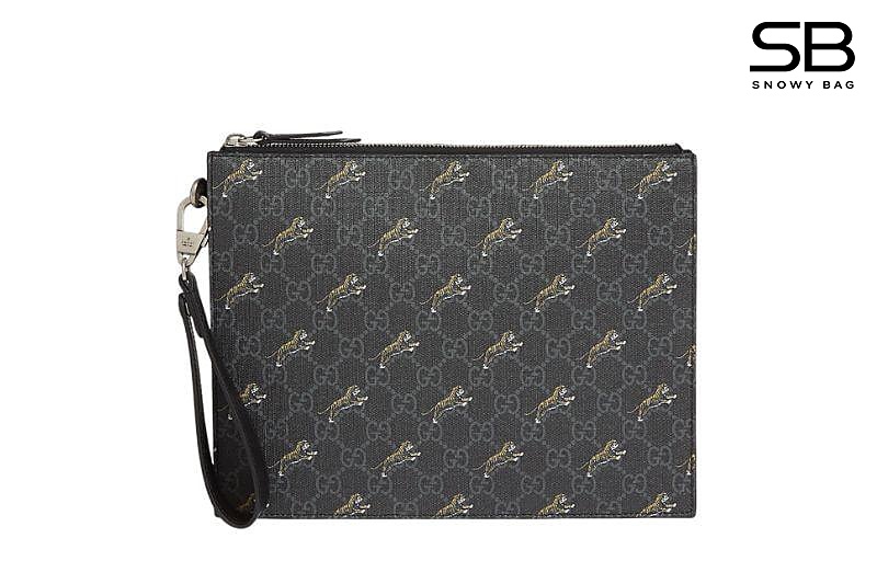 Túi Gucci Đen GG Supreme Tiger Motif Print Clutch / Wristlet Pouch sang trọng