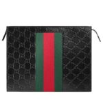 Túi Gucci GG Signature Web Pouch với thiết kế sang trọng