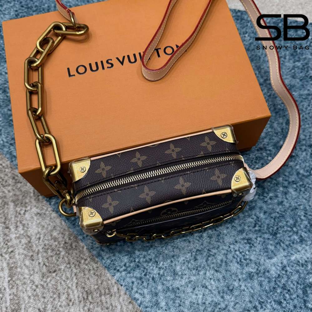 Túi LV Mini Soft Trunk Monogram Legacy Nâu 18CM chi tiết 4
