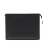 Túi LV Pochette Voyage M30547 Black Taiga Màu Đen sang trọng