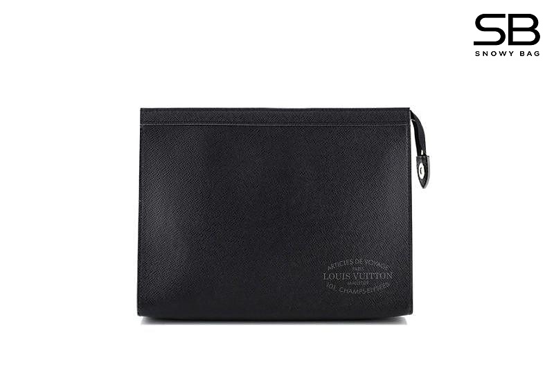 Túi LV Pochette Voyage MM Black Taiga Malletier Đen 27CM sang trọng