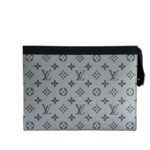 Túi LV Pochette Voyage MM Monogram Eclipse Reverse Màu Bạc sang trọng