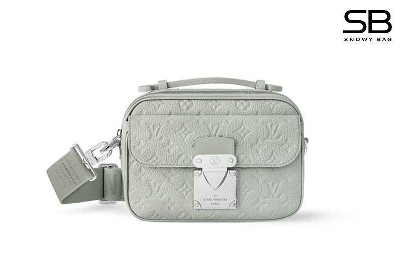 Túi LV S Lock Messenger M23152 Mineral Grey Taurillon màu xám sang trọng.