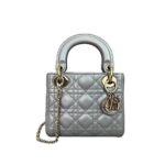 Túi Mini Lady Dior Pearl Grey Lambskin GHW Màu Xám thanh lịch và tinh tế