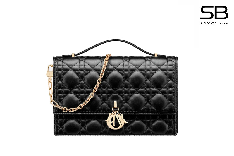 Túi Miss Dior Top Handle Bag Màu Đen Lamskin 24CM sang trọng