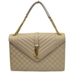 Túi YSL Envelope Large Tri Quilted Beige Grained Calfskin màu be sang trọng