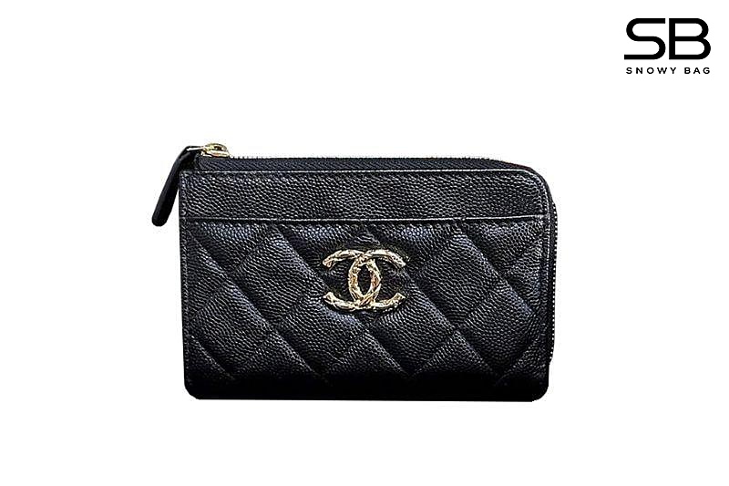 Ví Chanel 24B Zip Card Holder Black Caviar Logo Màu Đen Da Bê sang trọng