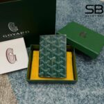 Ví Goyard Saint Pierre Card Holder Green Màu Xanh Lá Best Da Ý góc nghiêng chi tiết