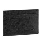 Ví LV Card Holder Black Taiga M32730 sang trọng và tiện lợi