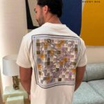 Áo Thun LV Printed T-Shirt Snakes and Ladders Màu Trắng với thiết kế độc đáo.