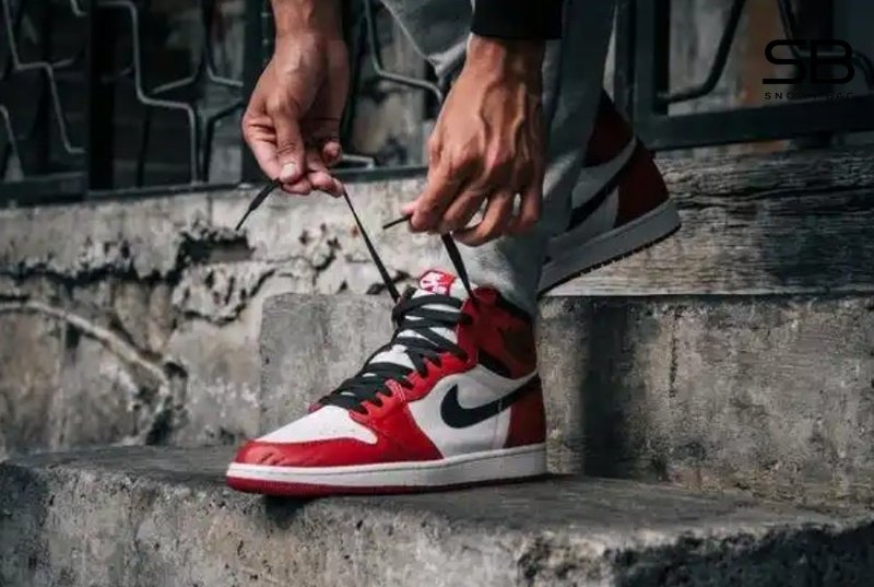Đi giày Air Jordan 1 High