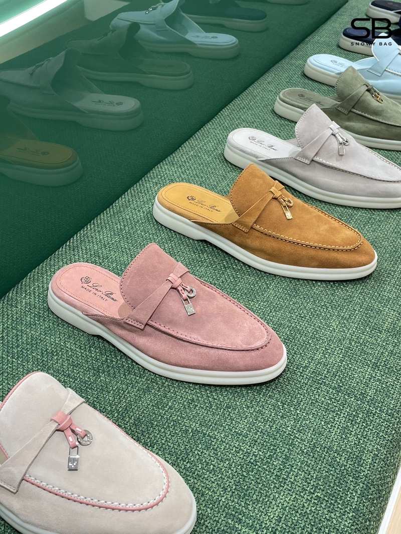 Những đôi giày Loro Piana Summer Walker hở gót