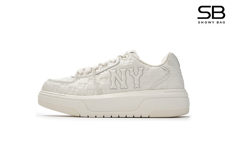 Giày MLB Chunky Liner Embo Monogram Cooperstown NY White Trắng thời trang và phong cách.