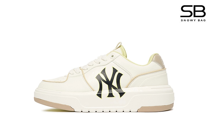 Giày MLB Chunky Liner New York Yankees màu kem sang trọng