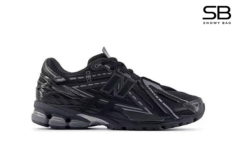 Giày New Balance 1906A Refined Future Black Màu Đen sang trọng và thời thượng