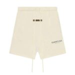 Quần Fear of God Essentials Short Kem Nhạt kiểu dáng thời trang.