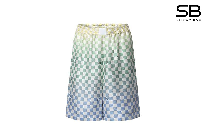 Quần Short LV Damier Gradient Printed Silk 1AGTNA sang trọng và đẳng cấp