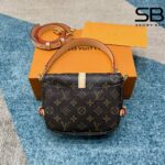 Túi LV Saumur BB Monogram Màu Nâu Kem góc nghiêng chi tiết