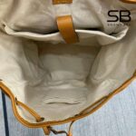 Ba Lô Gucci x Disney Mini GG Supreme Mickey Mouse Backpack Nâu với thiết kế độc đáo