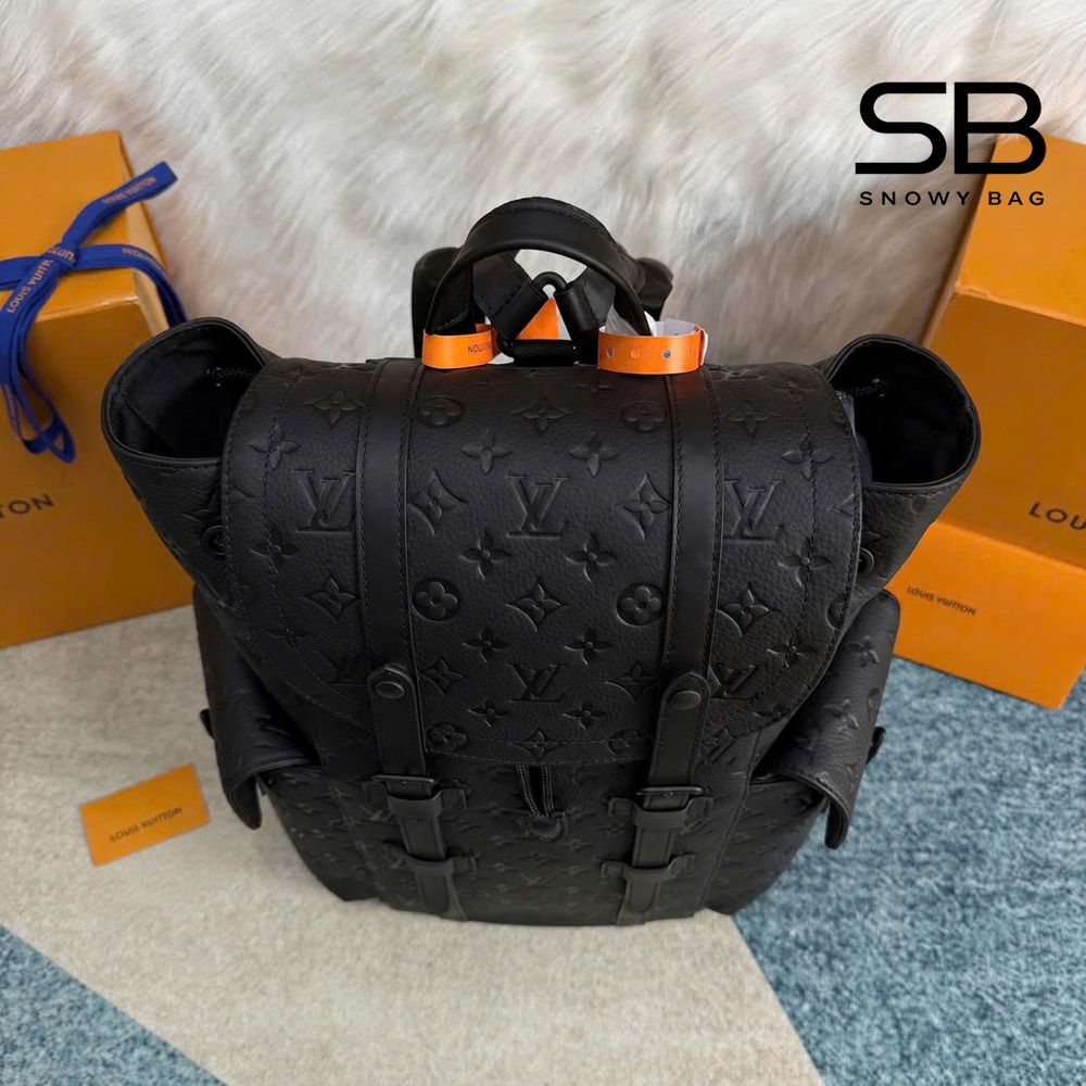 Ba Lô LV Christopher MM Backpack M55699 Black Taurillon S44 sang trọng và đẳng cấp.
