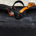 Ba Lô LV Christopher MM Backpack M55699 Black Taurillon S44 với thiết kế sang trọng